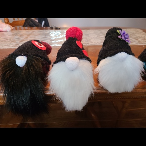 Handmade gnomes super cute! - Picture 3 of 4